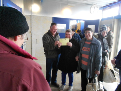 Fière de recevoir son diplôme Fière de recevoir son diplôme