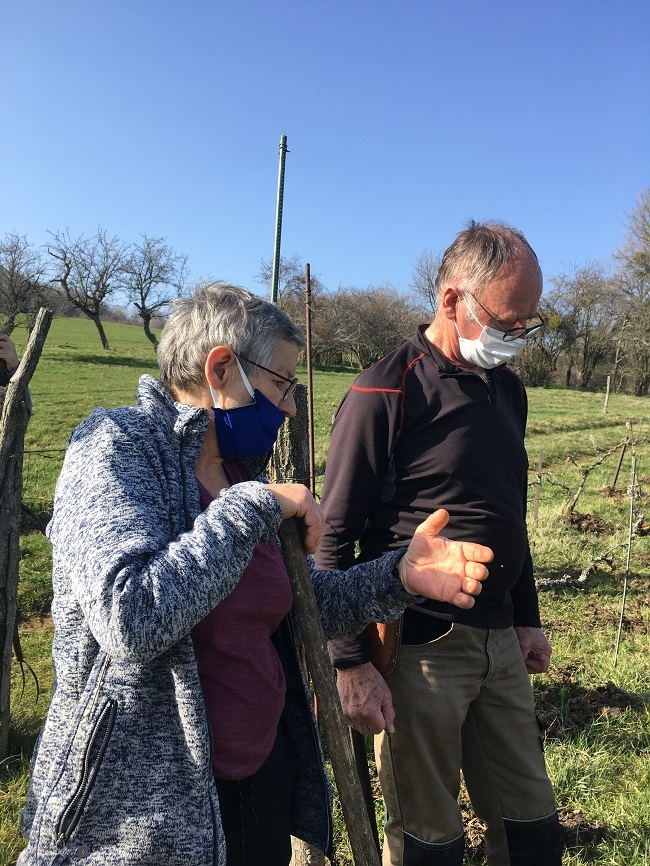Annie et Denis : l'appel de la vigne et l'envie de se remettre en route. Annie et Denis : l'appel de la vigne et l'envie de se remettre en route.