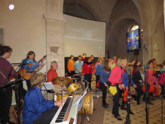 de jeunes chanteurs et chanteuses de jeunes chanteurs et chanteuses