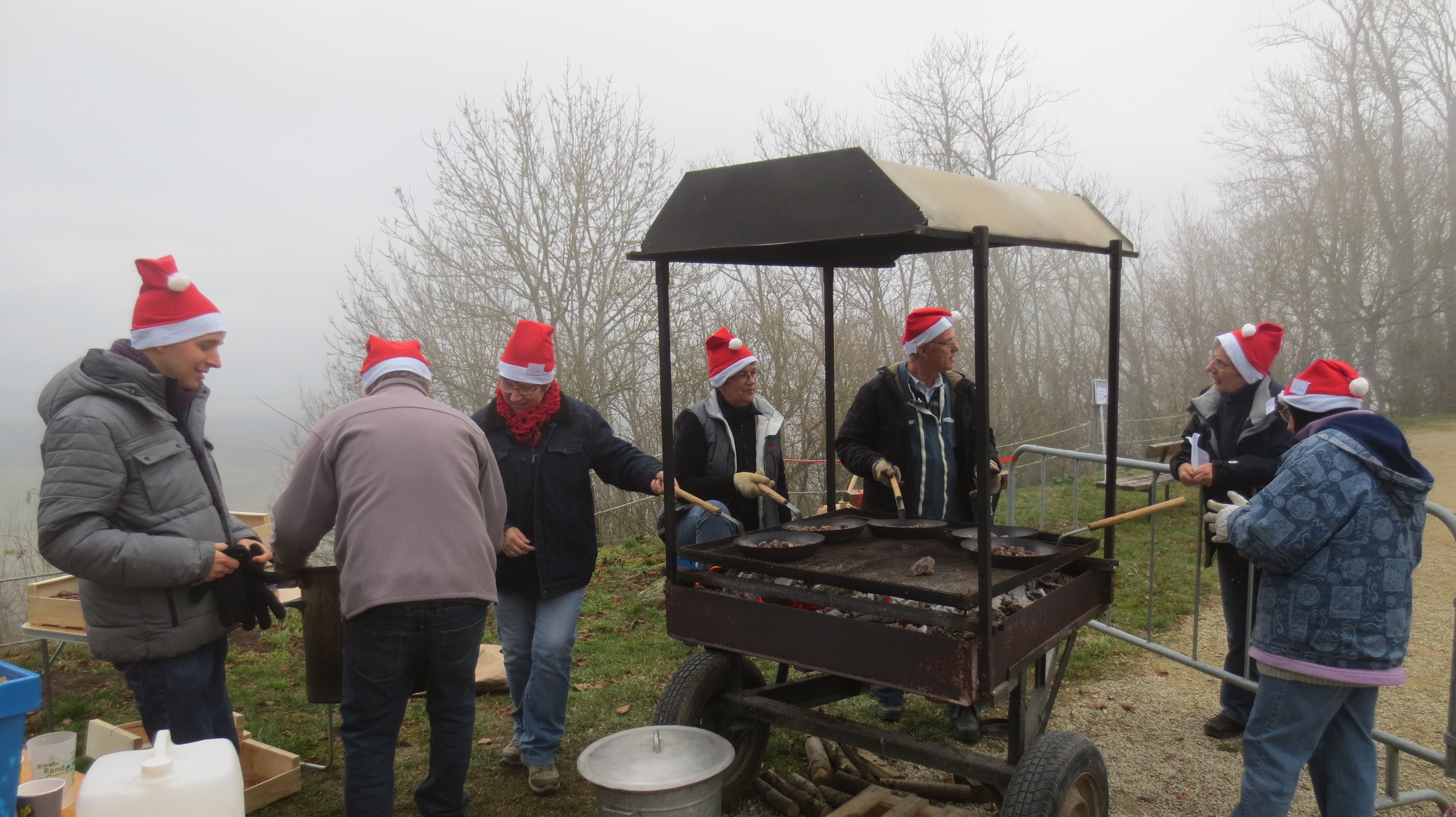 Le dimanche on était dans le brouillard. Le dimanche on était dans le brouillard.