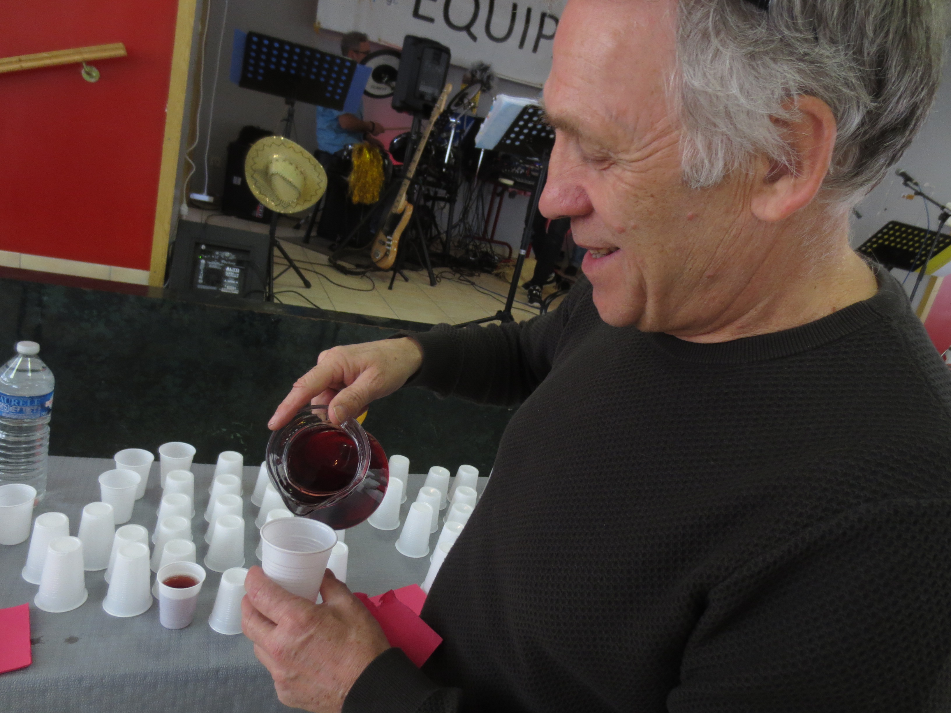 Les gobelets... Les gobelets...