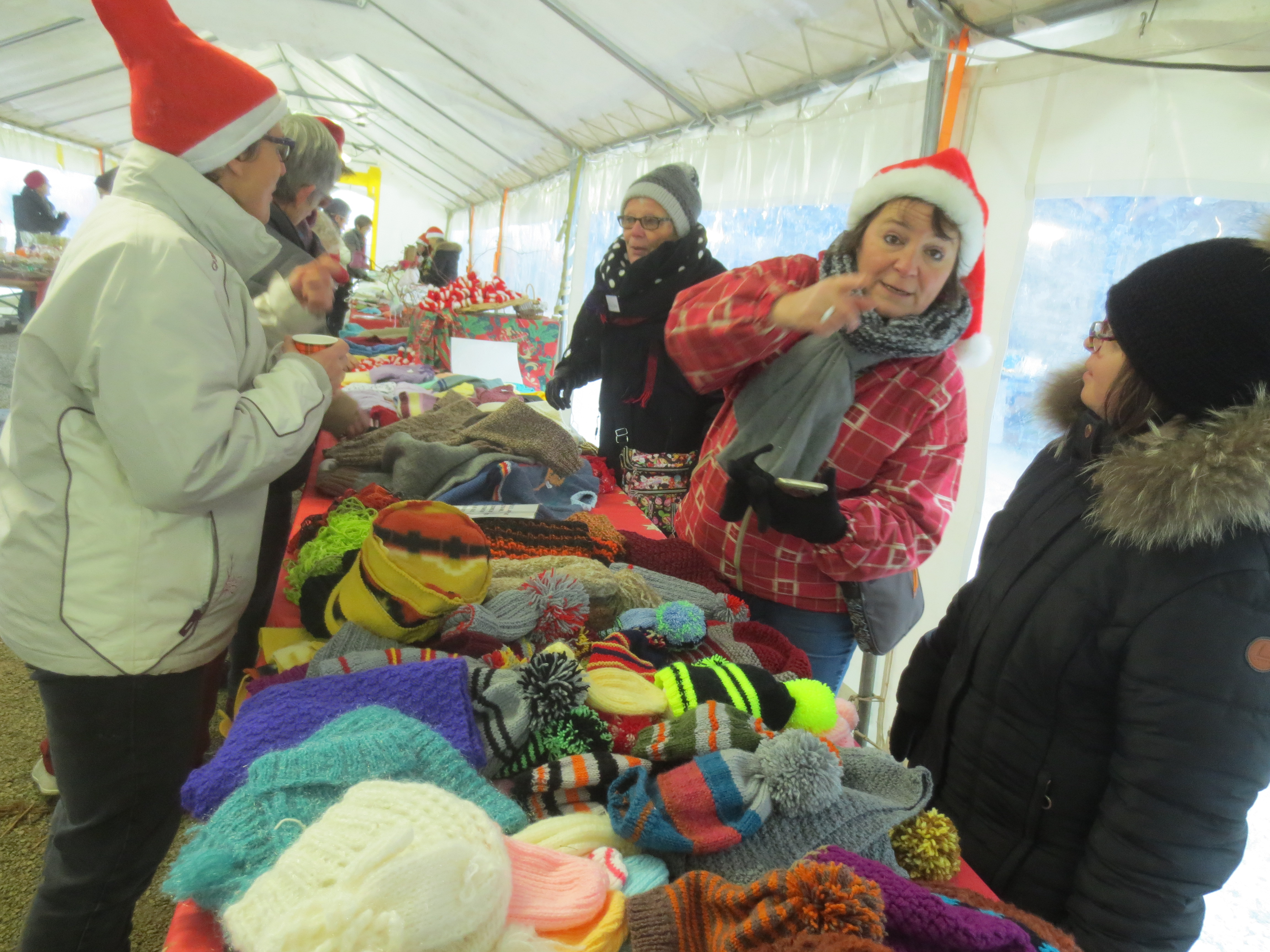 Des chaussons et des bonnets Des chaussons et des bonnets