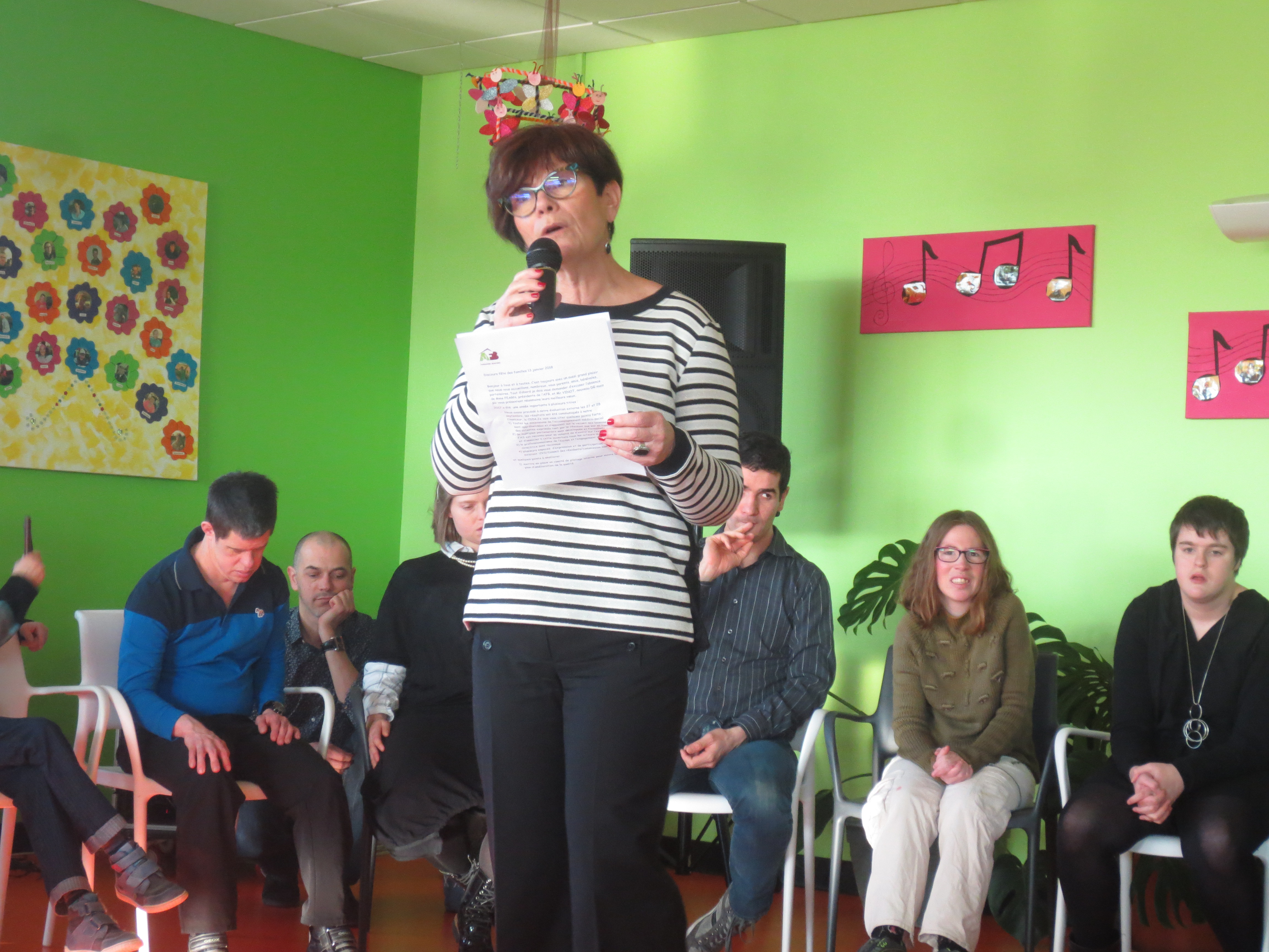 Le mot de bienvenue de la directrice a permis aussi de remercier son équipe et de repasser quelques bons moments de 2017 et donner des perspectives pour 2018. Le mot de bienvenue de la directrice a permis aussi de remercier son équipe et de repasser quelques bons moments de 2017 et donner des perspectives pour 2018.