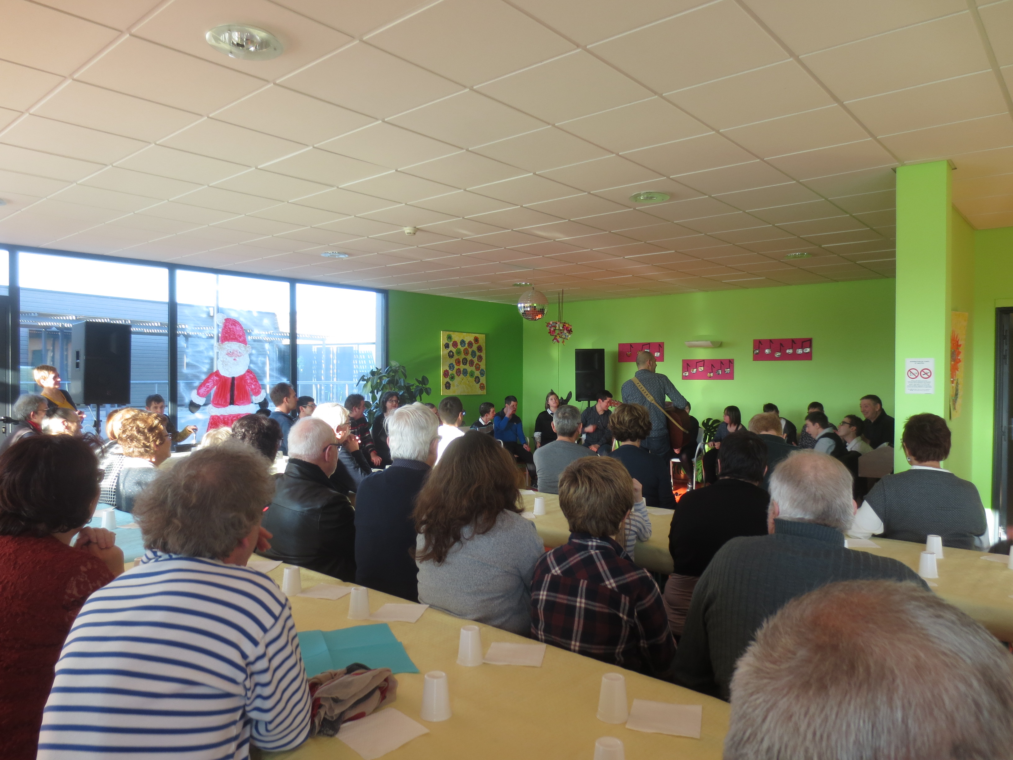 Un public familial et amical conquis. Un public familial et amical conquis.