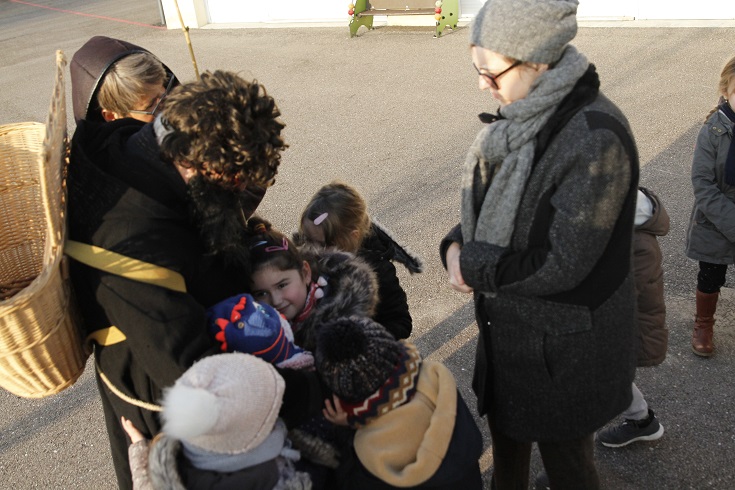 -Père Fouettard n’impressionne plus les écoliers -Père Fouettard n’impressionne plus les écoliers
