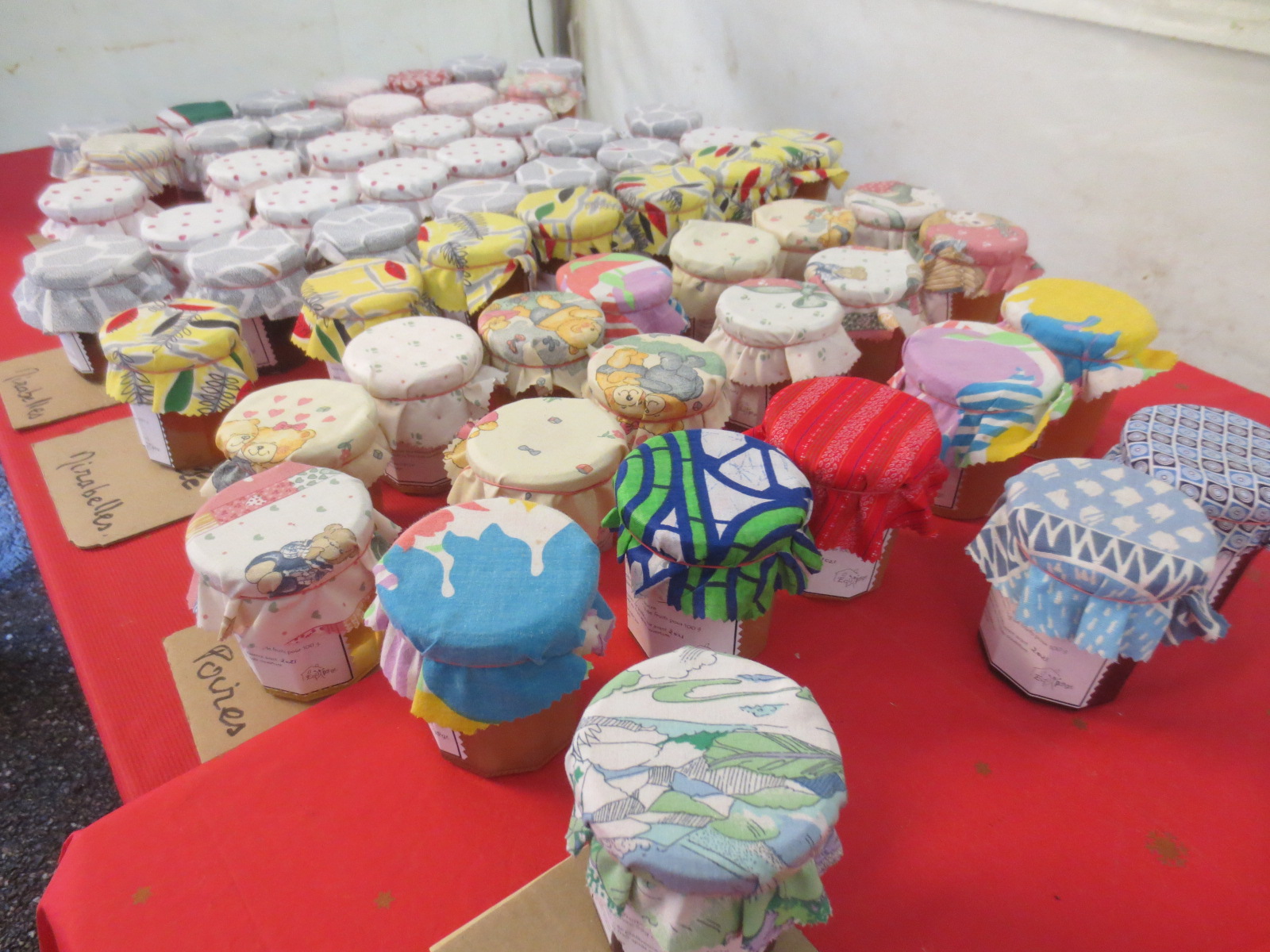 Le dernier marché de Noel à Sion et ses confitures Le dernier marché de Noel à Sion et ses confitures