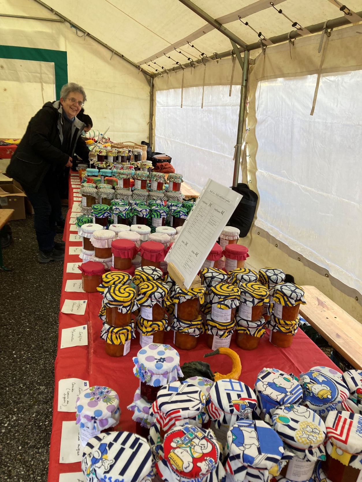 Plus de 400 verrines de confitures ont trouvé leur preneur… Plus de 400 verrines de confitures ont trouvé leur preneur…