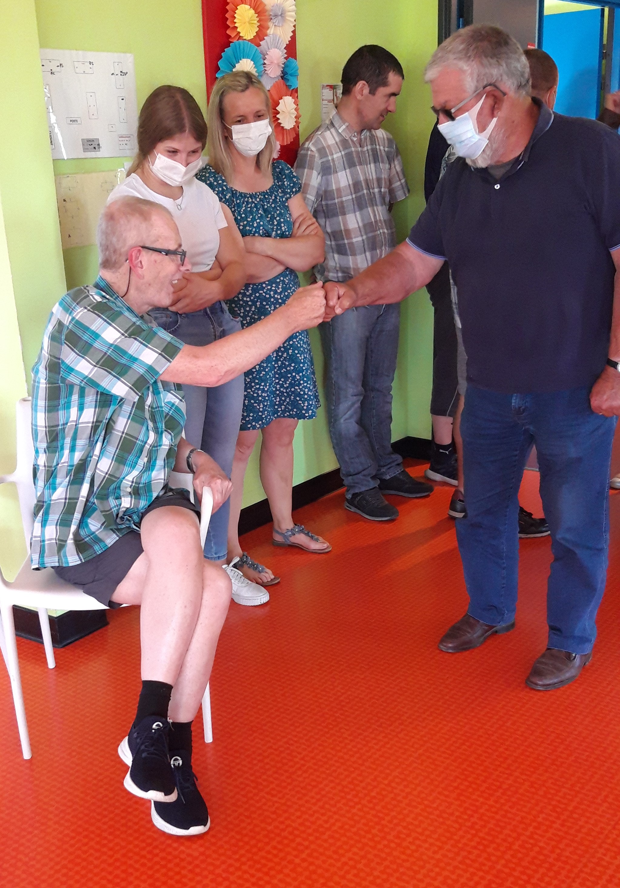 Les gestes barrières perdurent Les gestes barrières perdurent