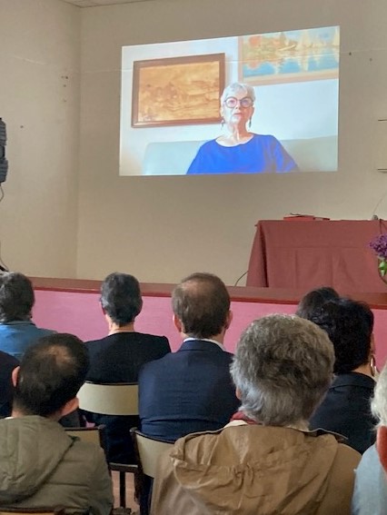 En vidéo, Corinne Gasperini .écoutée avec attention. En vidéo, Corinne Gasperini .écoutée avec attention.