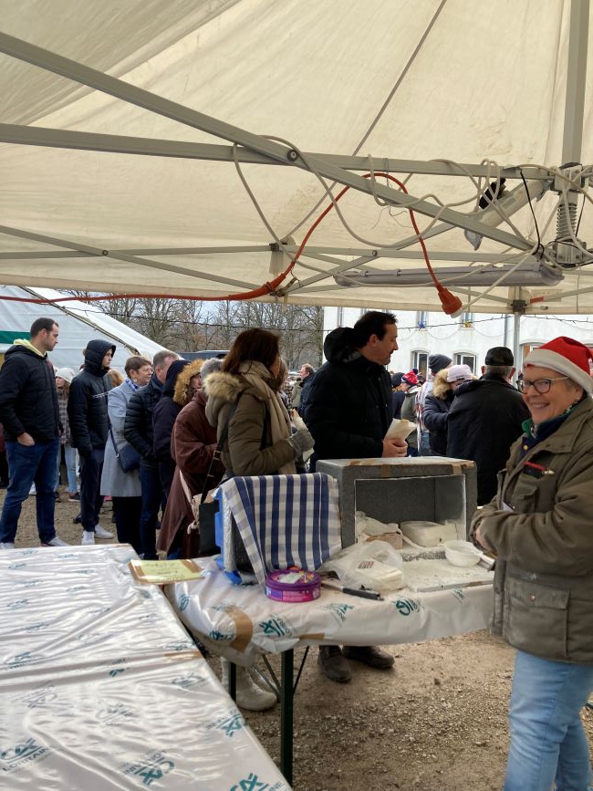 POur les  nouveaux administrateurs, l'ambiance au sourire malgré le temps est une marque de fabrique d'Equipage.