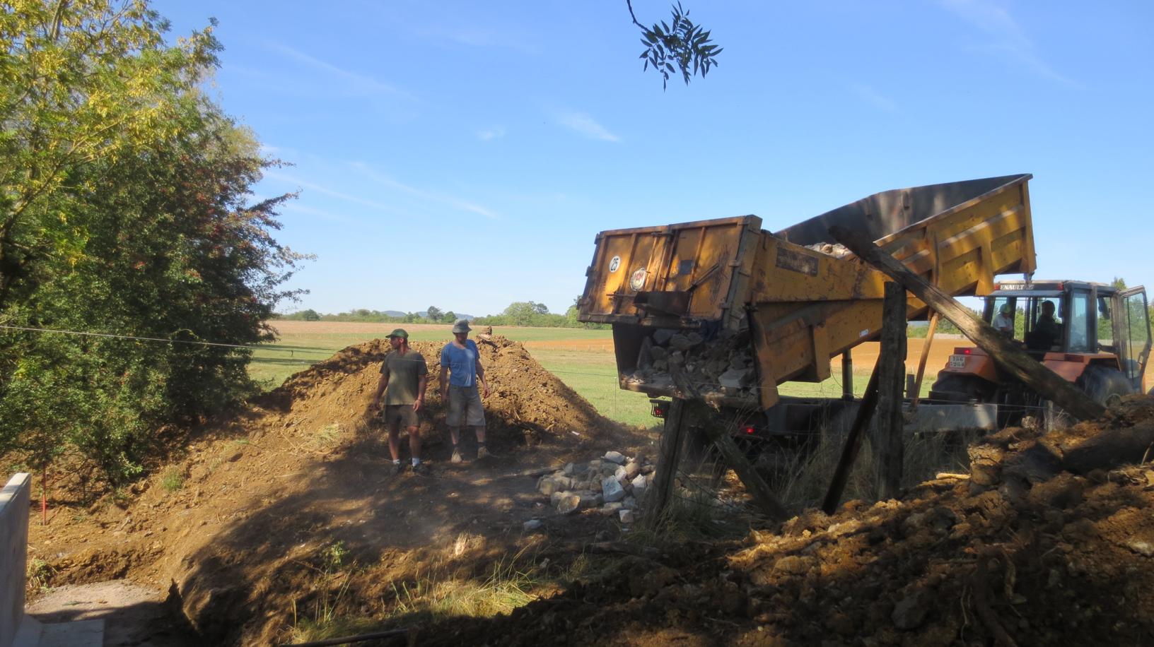 Les remblais arrivent aussitôt