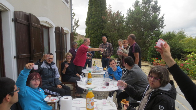 Sur la terrassse de la famille Rothiot pour goûter le moult