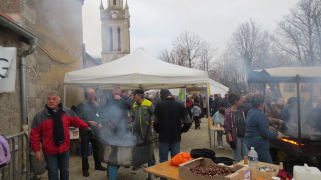 Deux jours de fête et de convivialiité au pied de la basilique de Sion