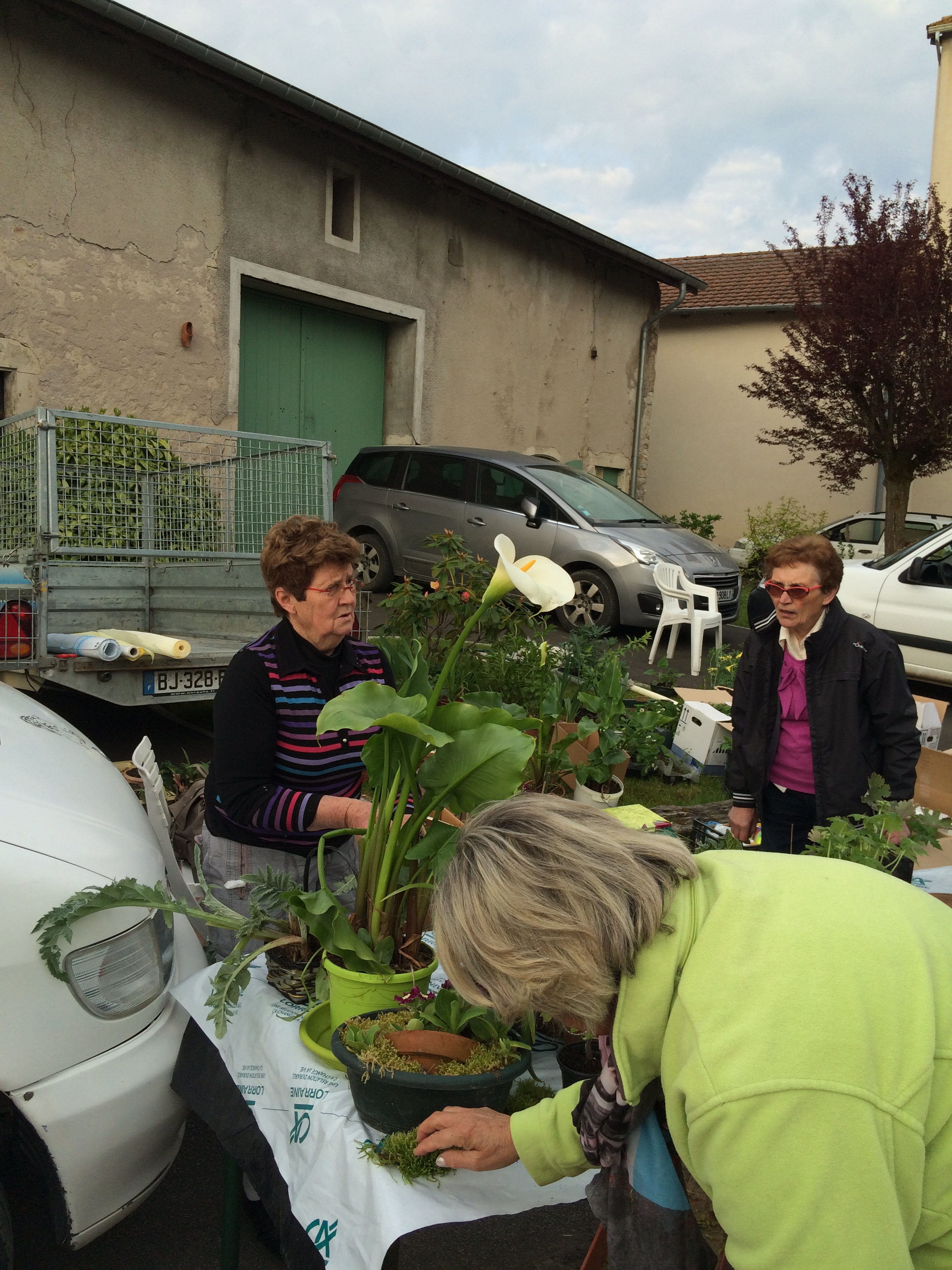 Marguerite Marie-Jo et Marie-Thé, chacune à son poste Marguerite Marie-Jo et Marie-Thé, chacune à son poste